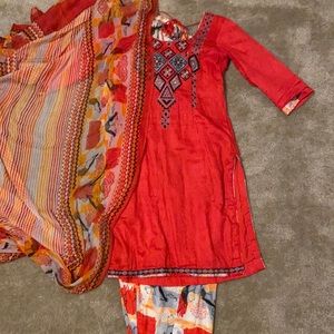 Indian/Pakistani/Afghan Suit